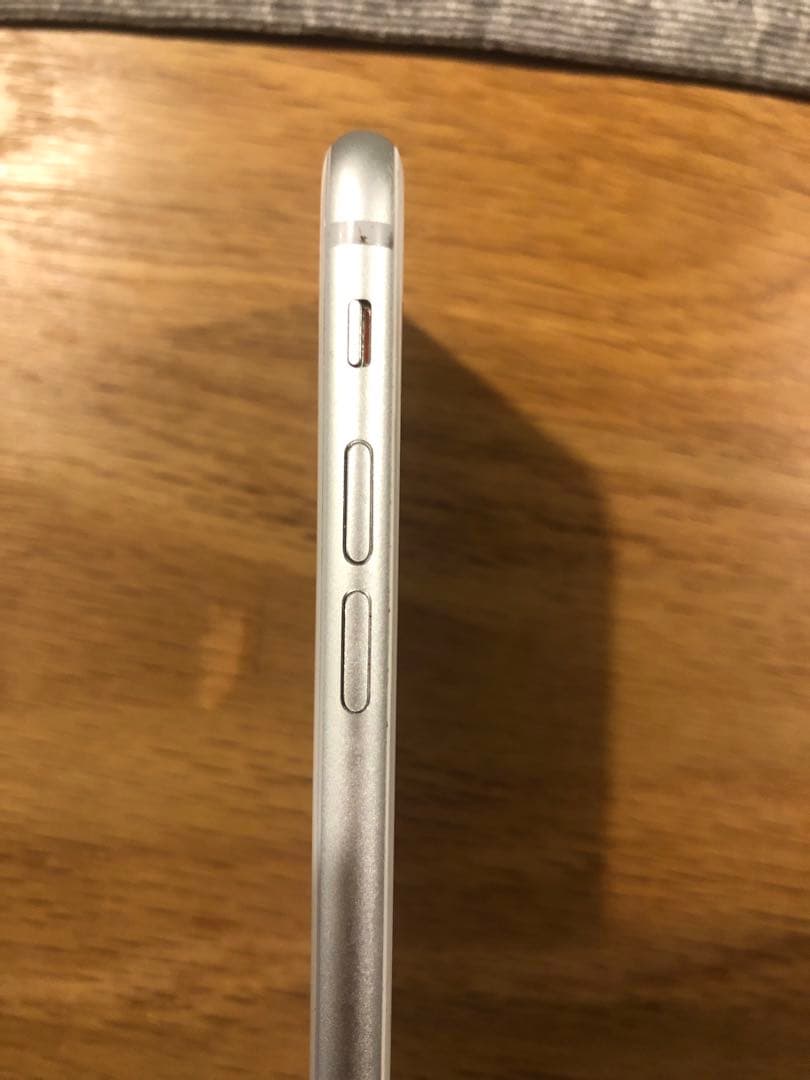 Apple iPhone 8 64GB SIMフリー　画面傷無し