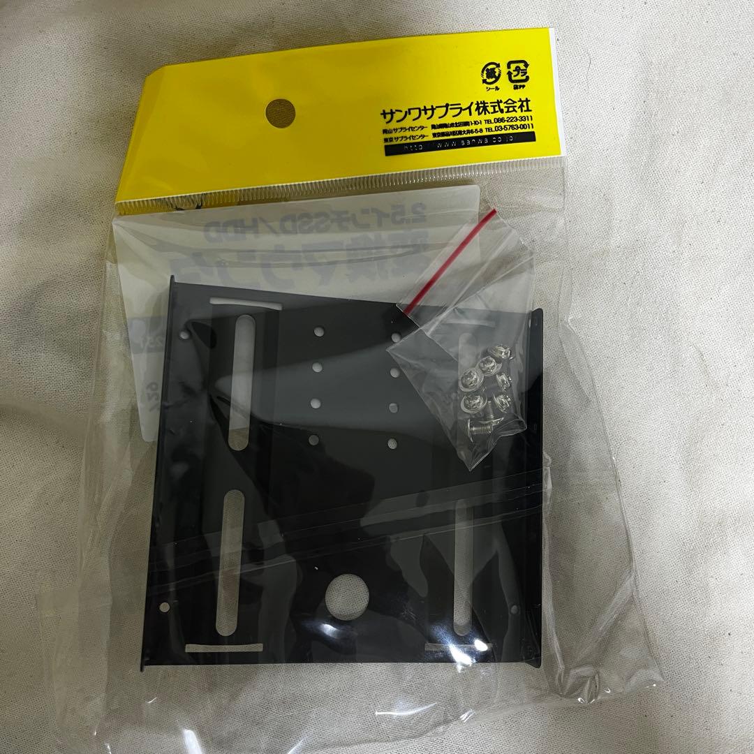 Crucial BX500 500GB SSD 2.5インチと変換マウント