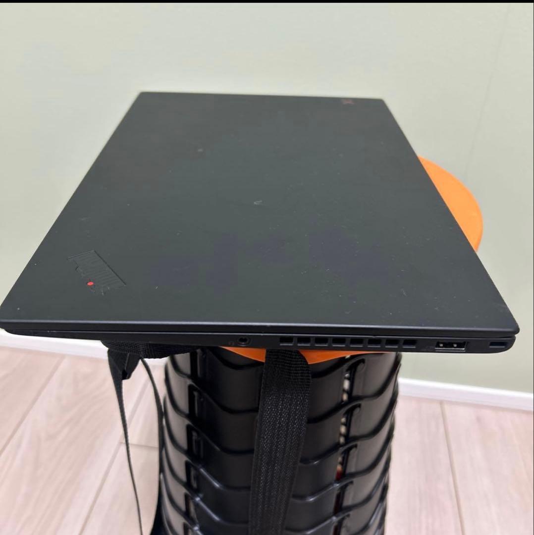 Lenovo ThinkPad X1 Carbon 本体