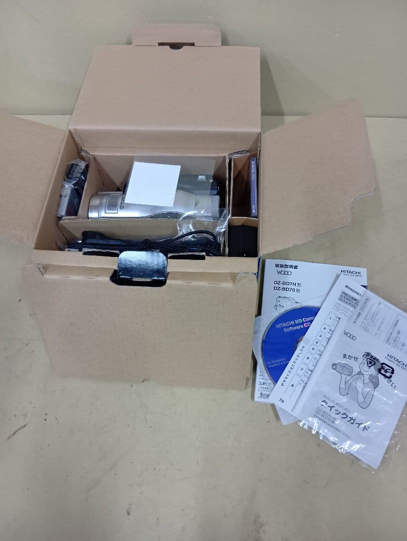 HITACHI DZ-BD7H ビデオカメラ 本体