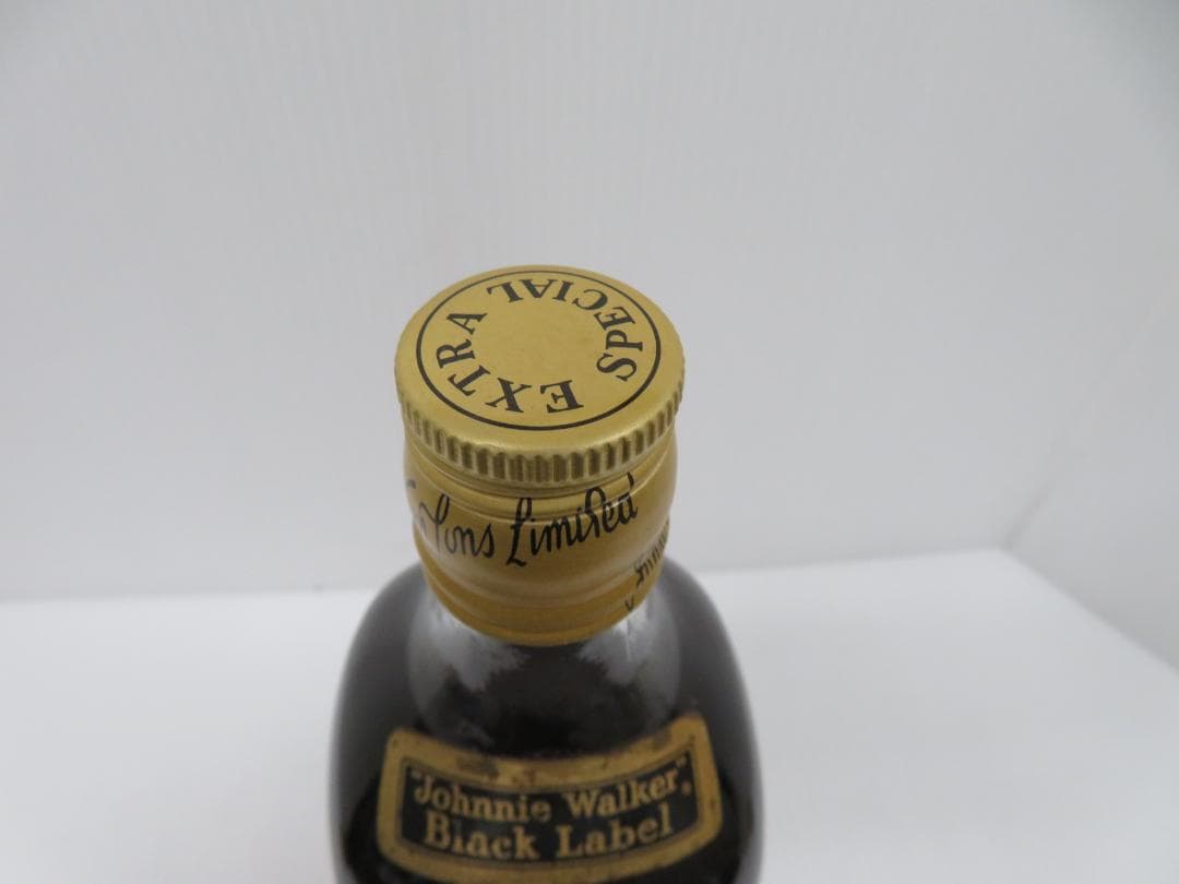 古酒　ジョニーウォーカー　4/5Quart　86.8Proof　未開栓　　165