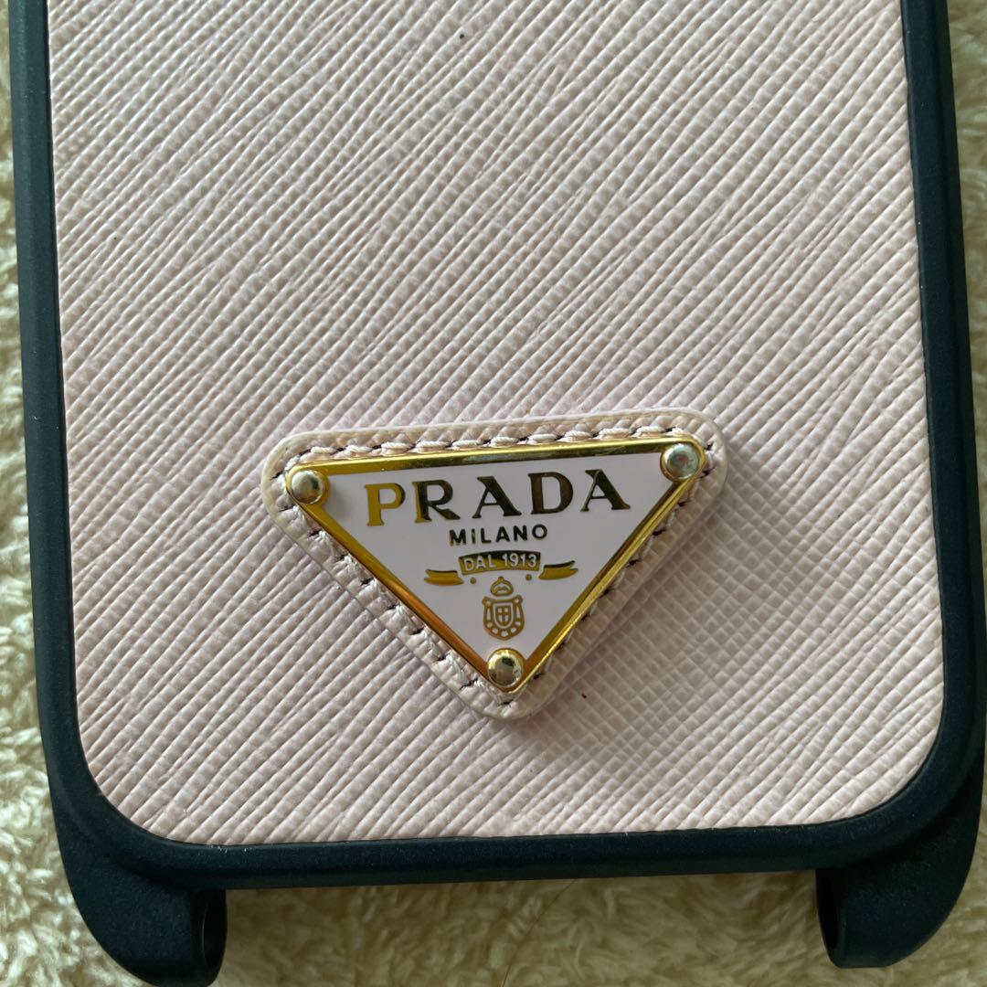 amipari【超美品】PRADA iPhone15pro ケース