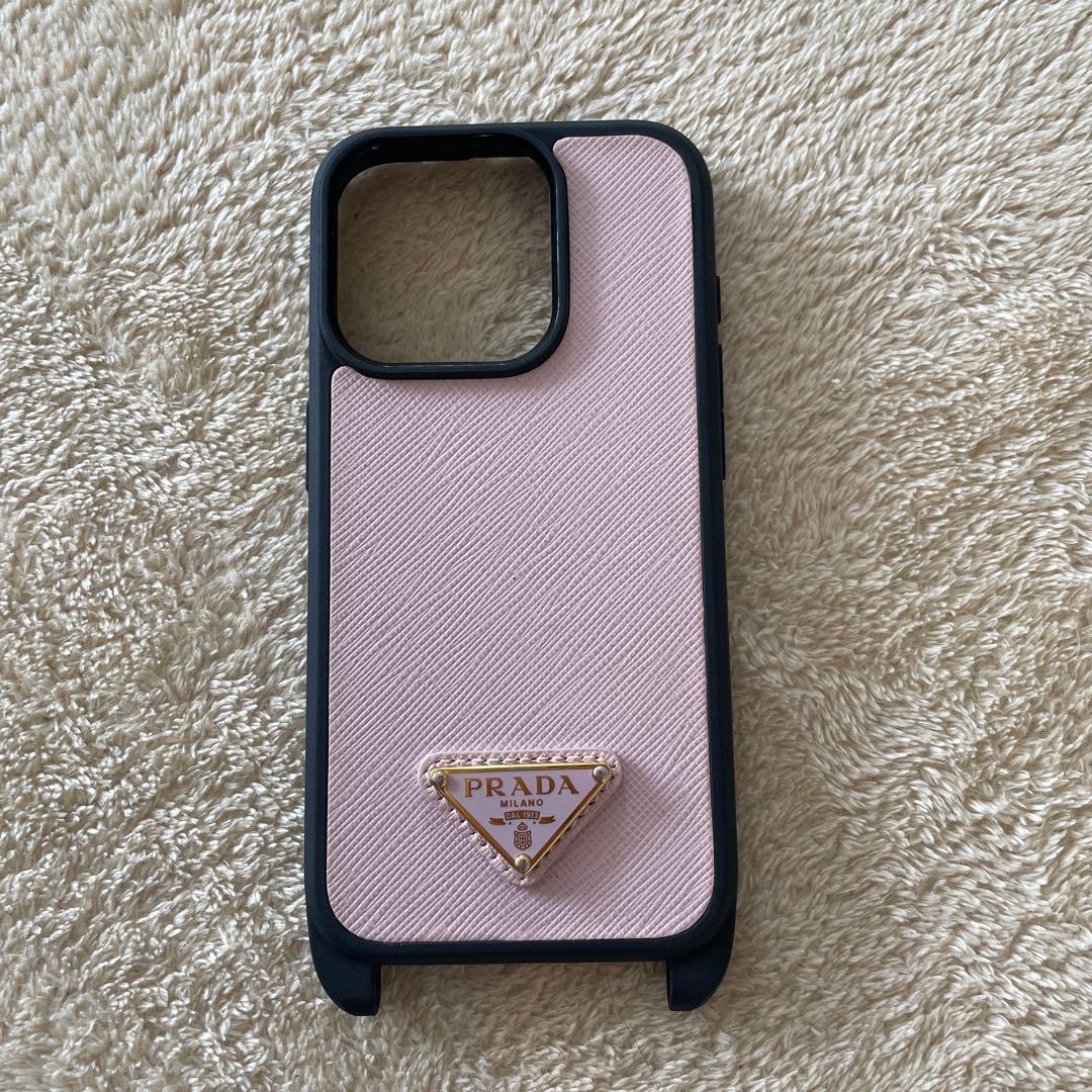 amipari【超美品】PRADA iPhone15pro ケース