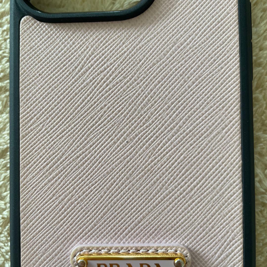 amipari【超美品】PRADA iPhone15pro ケース