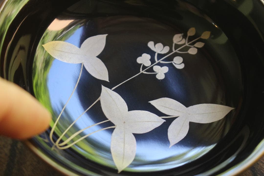 デッドストック！時代金縁黒漆に優美な草花蒔絵の映える小皿6点（検輪島塗蒔絵皿