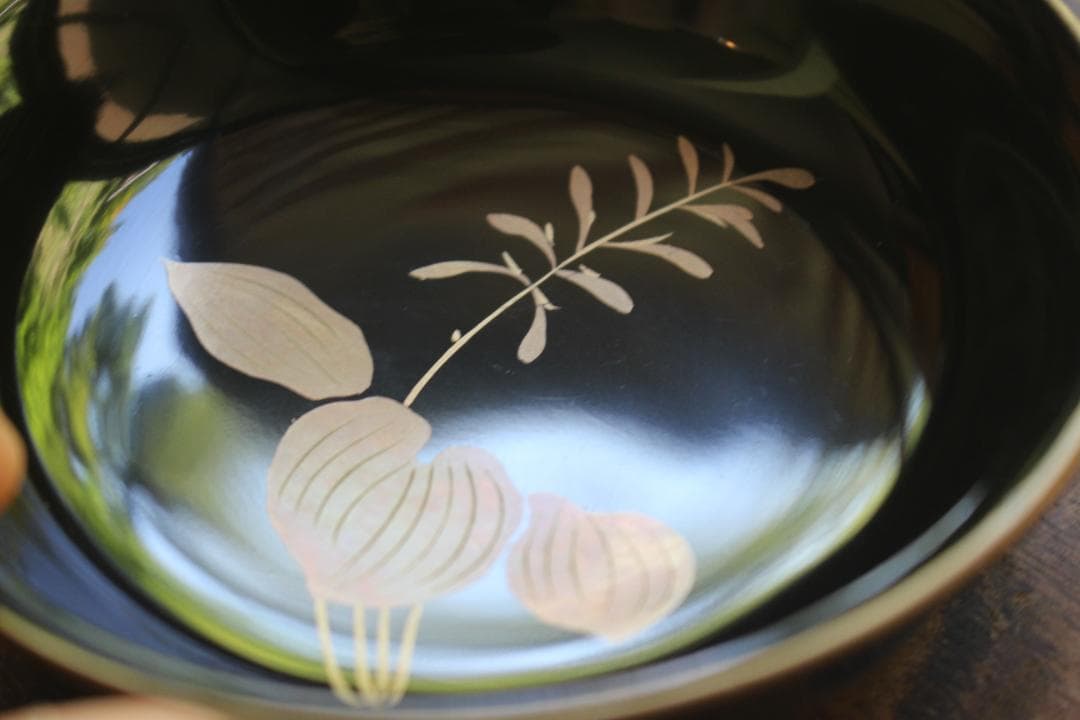 デッドストック！時代金縁黒漆に優美な草花蒔絵の映える小皿6点（検輪島塗蒔絵皿