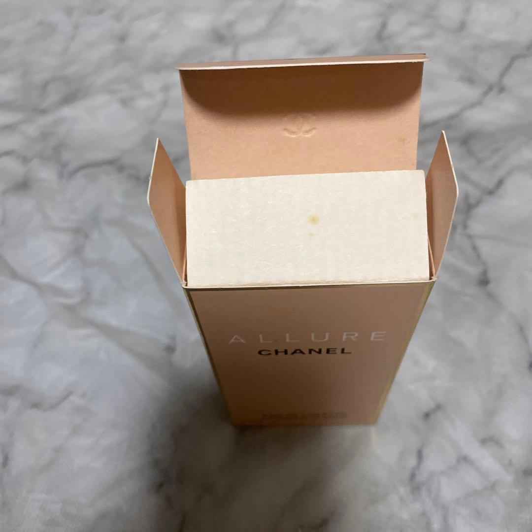 未使用CHANEL ALLURE Eau de Toilette 50ml