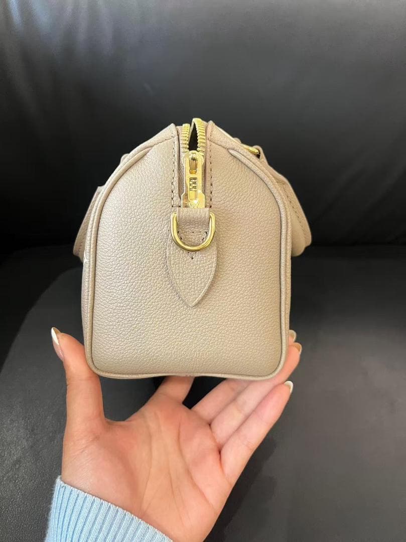 Louis @Vuitton ベージュ モノグラム ショルダーバッグ~~~