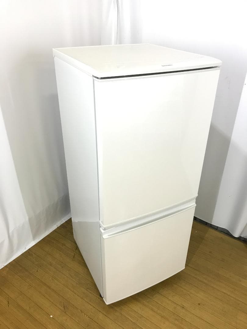 美品 中古★SHARP 137L 冷蔵庫【SJ-D4A-W】