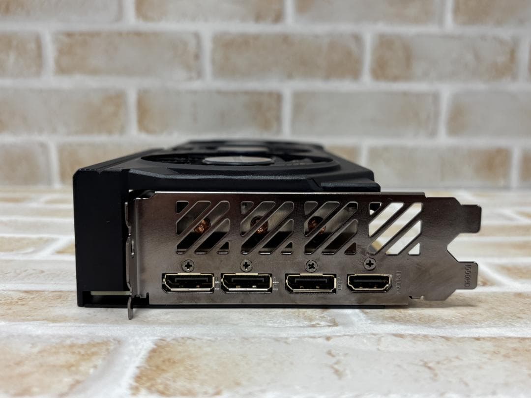 グラフィックボード・グラボ・ビデオカード DucLe  GeForce RTX 4070 SUPER
