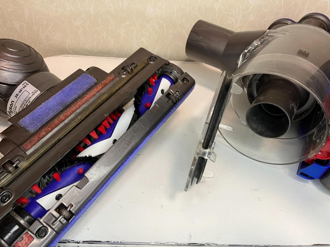 【中古家電】生活家電　ダイソンコードレス掃除機