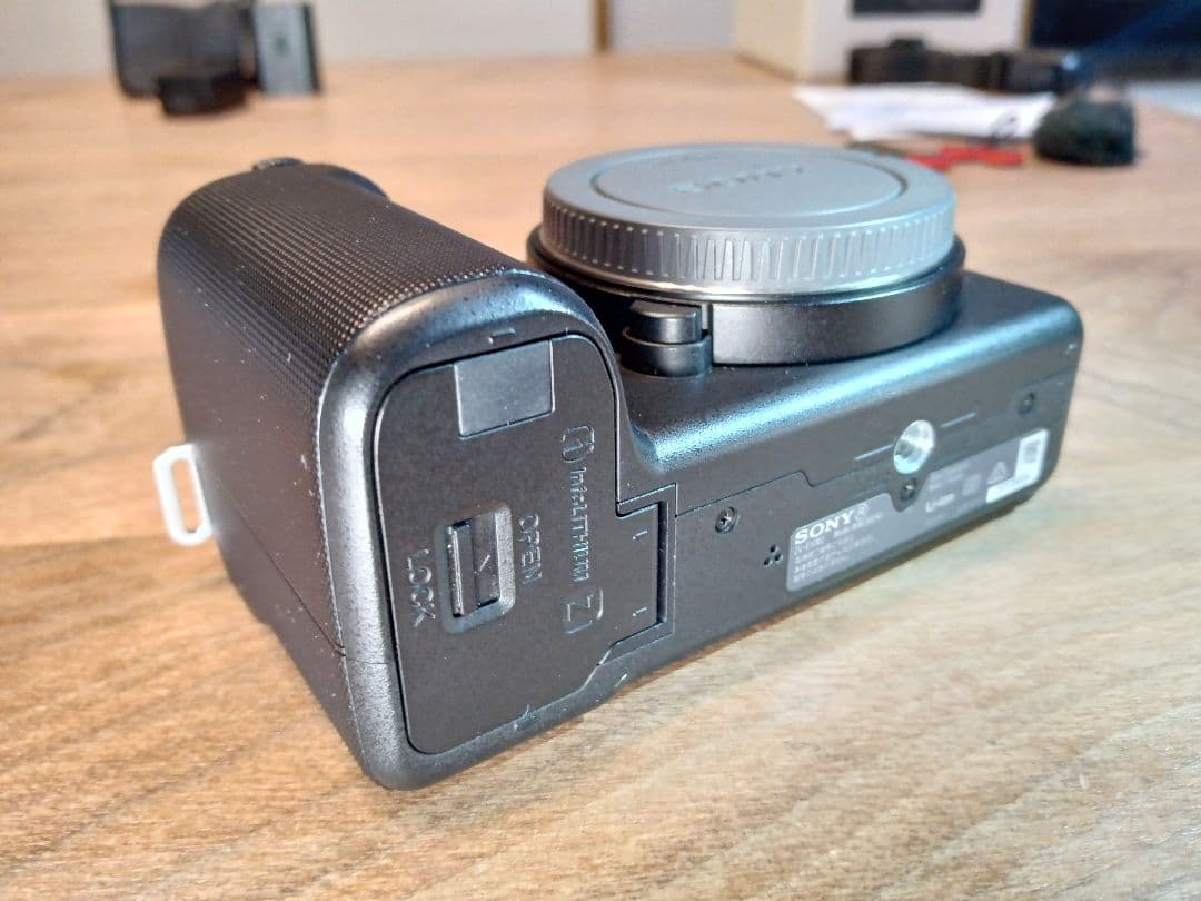 23ヶ月間メーカー保証付 【センサー清掃済】SONY ZV-E10 II ボディ