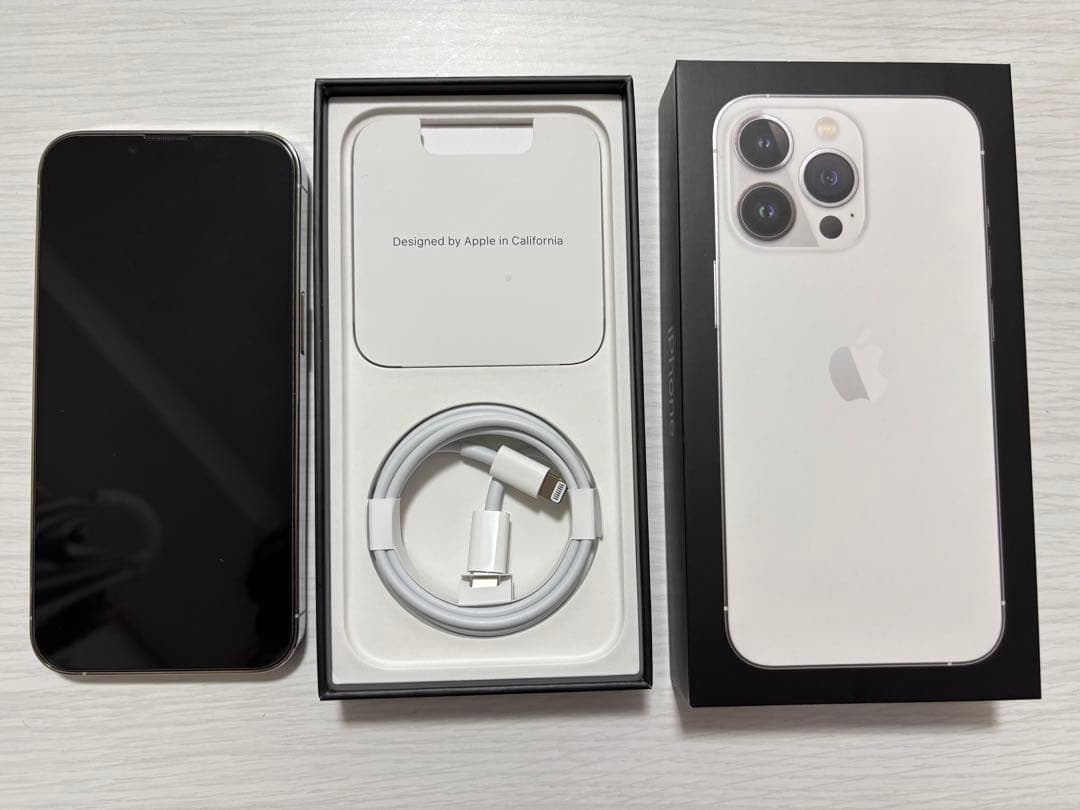 【美品】iPhone 13Pro 256GB SIMフリー（箱・フィルム付き）