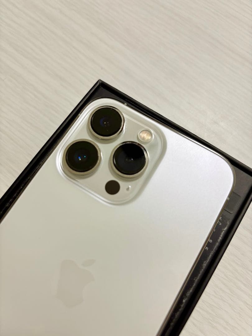 【美品】iPhone 13Pro 256GB SIMフリー（箱・フィルム付き）
