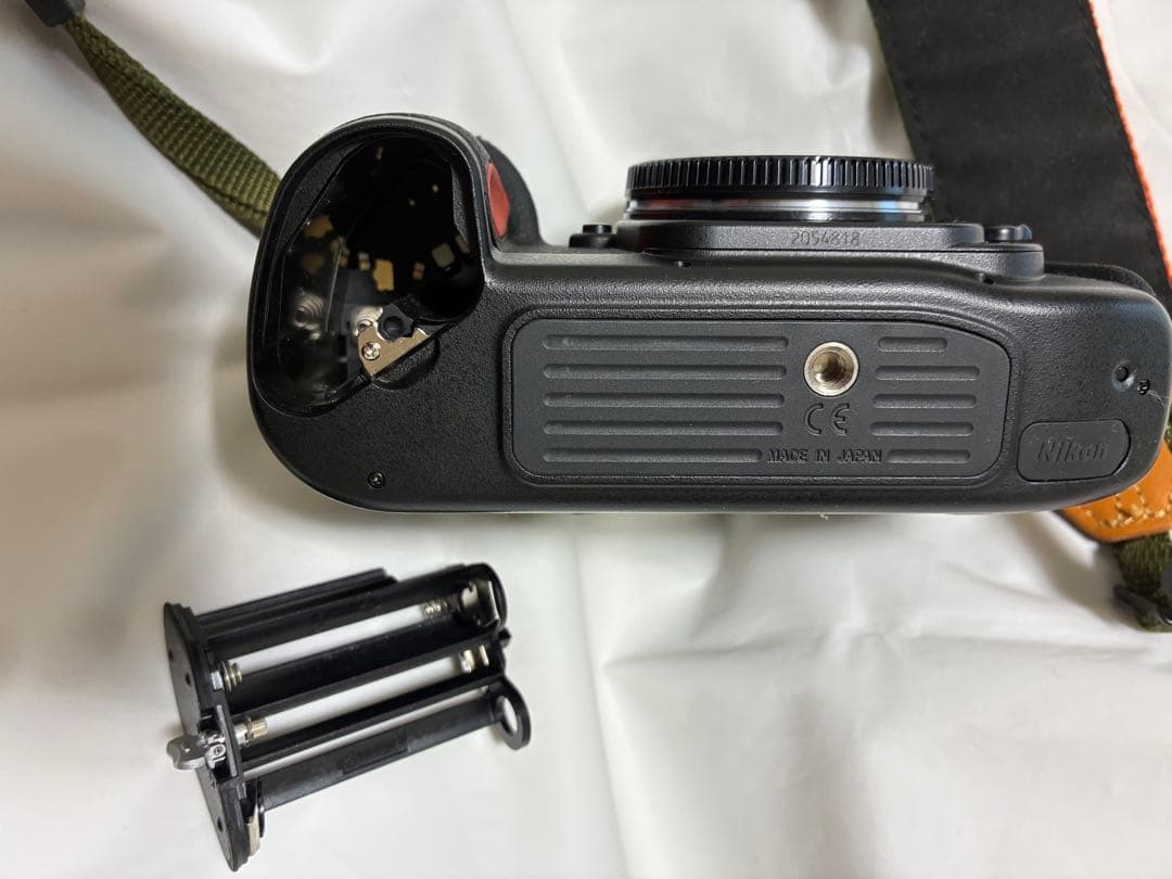 ニコン Nikon F90X 一眼レフフィルムカメラ（動作確認済み）