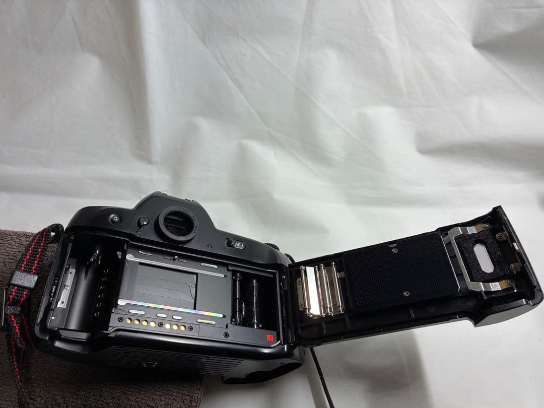 ニコン Nikon F90X 一眼レフフィルムカメラ（動作確認済み）
