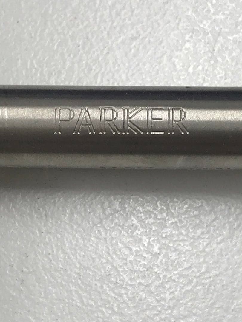 パーカー　DUOFOLD M 黒　万年筆