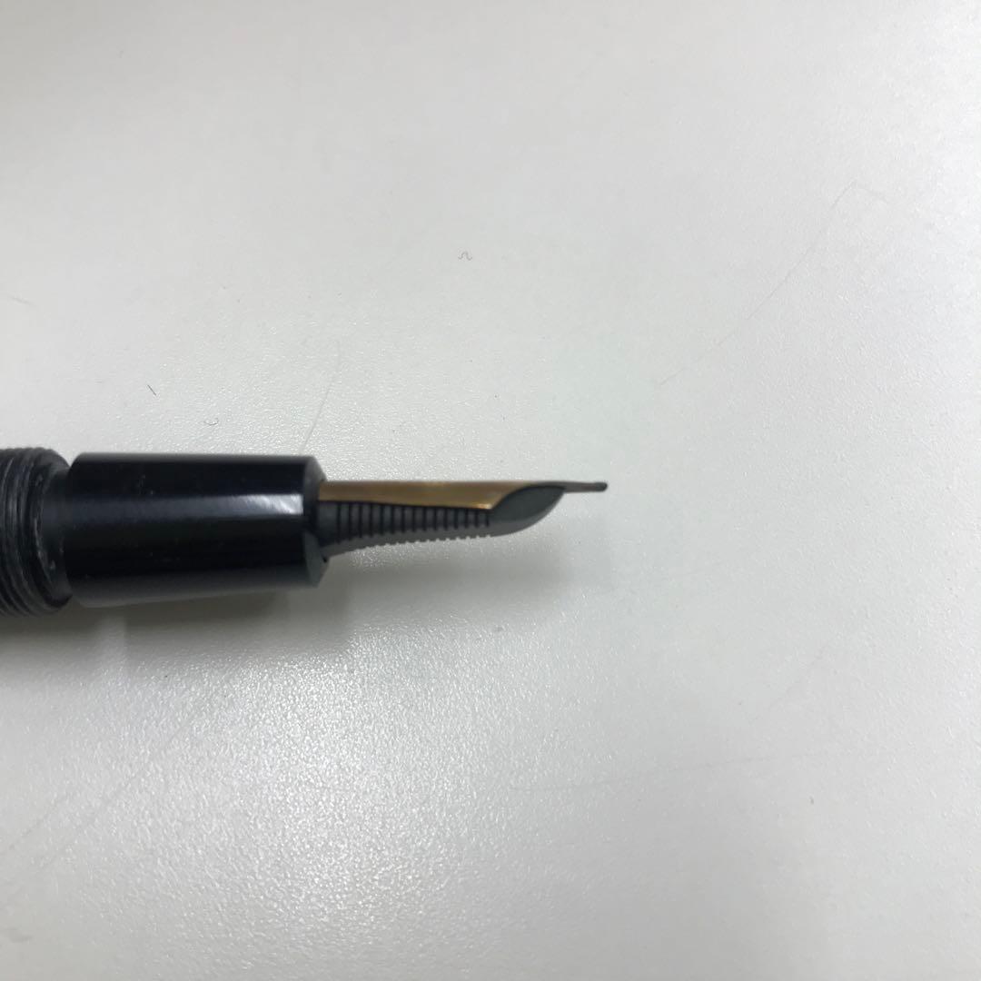パーカー　DUOFOLD M 黒　万年筆