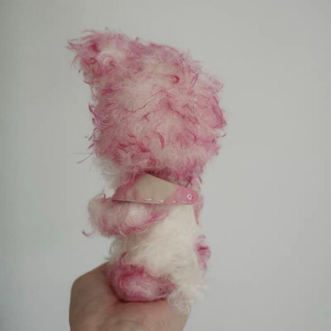 ピンクが好きなうさちゃん 兎 アーティストベア 海外作家 ハンドメイド