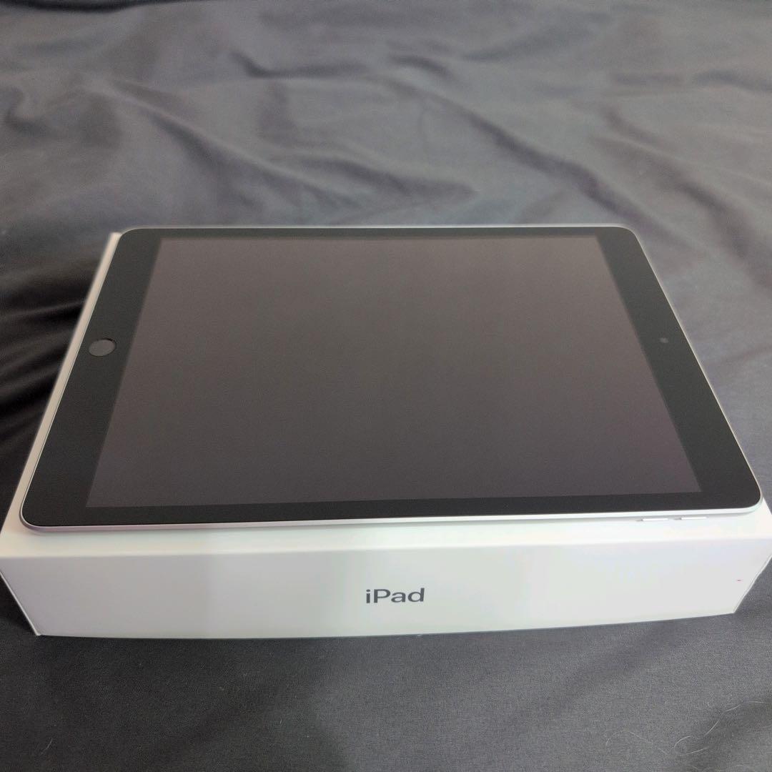 【美品】Apple iPad(第9世代) Wi-Fiモデル 64GB シルバー
