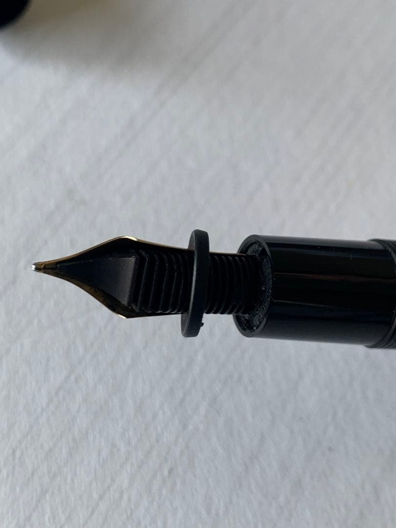 MONTBLANC 146 万年筆 14Kペン先