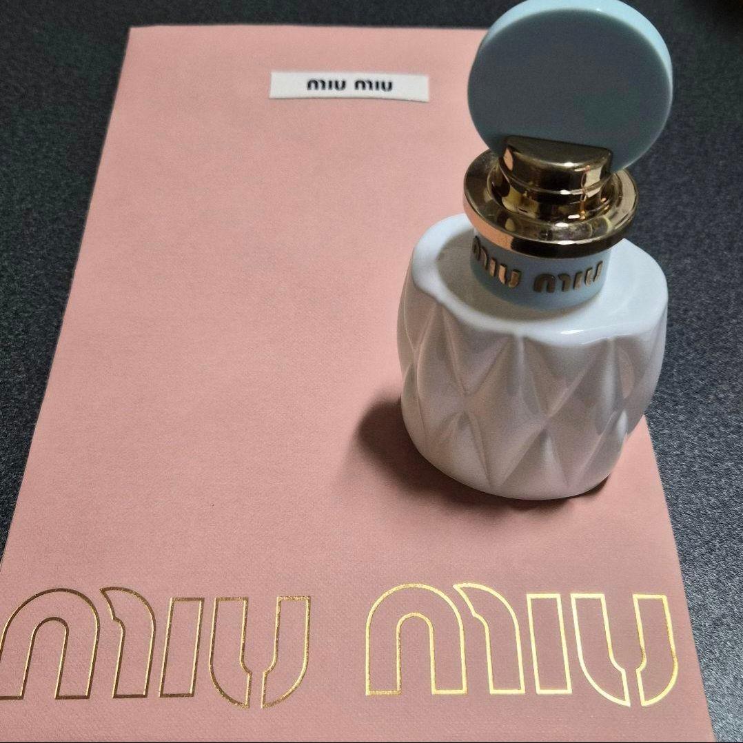 miumiu 香水 フルール ドゥ レ オードパルファム【ショッパー付き】