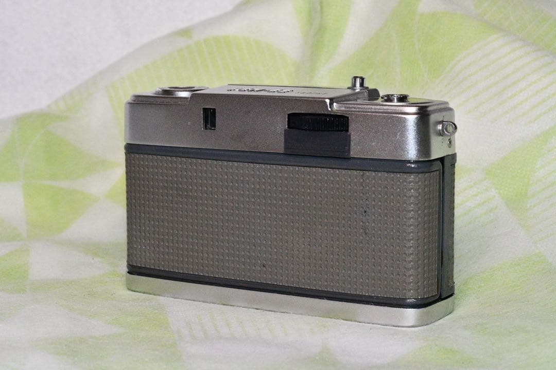 《動作品》OLYMPUS PEN EE a383
