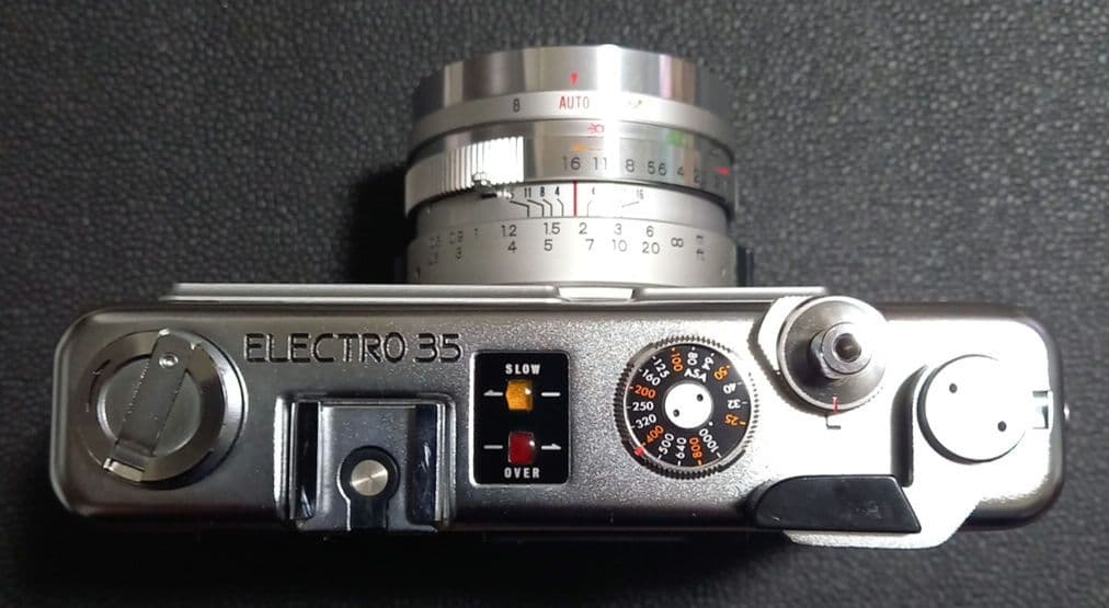 YASHICA ファインダーカメラ ELECTRO 35 カバー付き