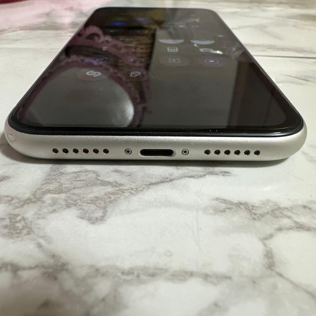 Apple iPhone11 ホワイト 64GB