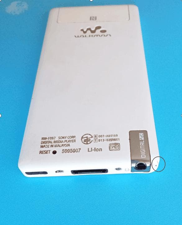 ウォークマン(Walkman) F887 64GB 大容量 ・大画面