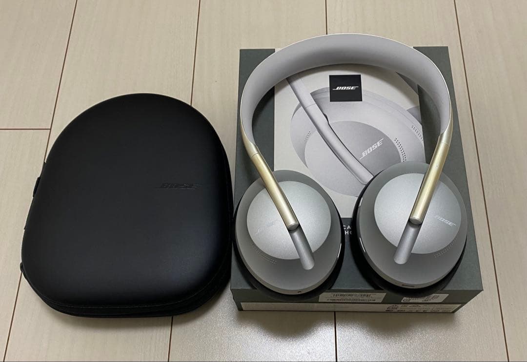 ヘッドホン BOSE NOISE CANCELLING HEADPHONES 700