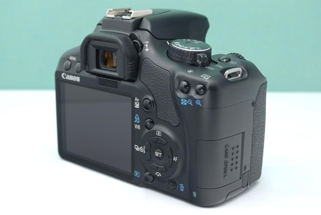 ☘️初心者向き✨️ Canon Kiss X2 一眼レフ 手ぶれ補正レンズ 美品