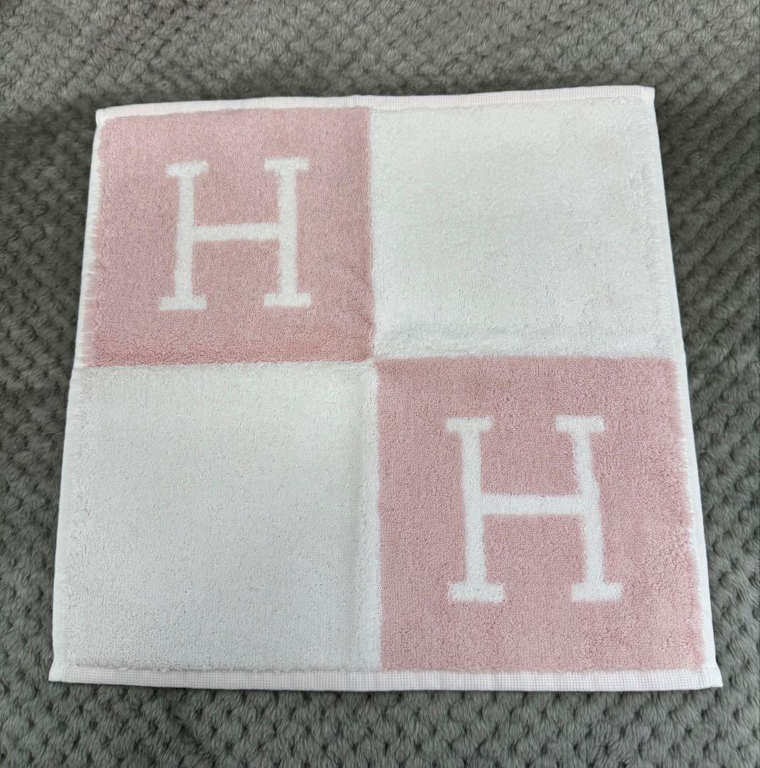 《未使用》HERMES エルメス　カレタオル　【アヴァロン】ピンク
