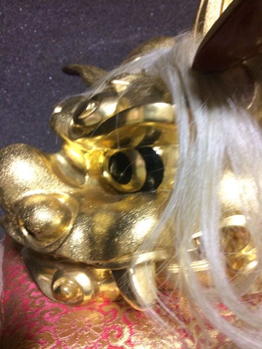 獅子頭木彫彫刻置物 金塗り 共箱