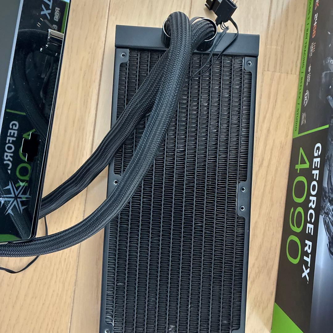 RTX 4090 ヒートシンク　バックプレート　LED