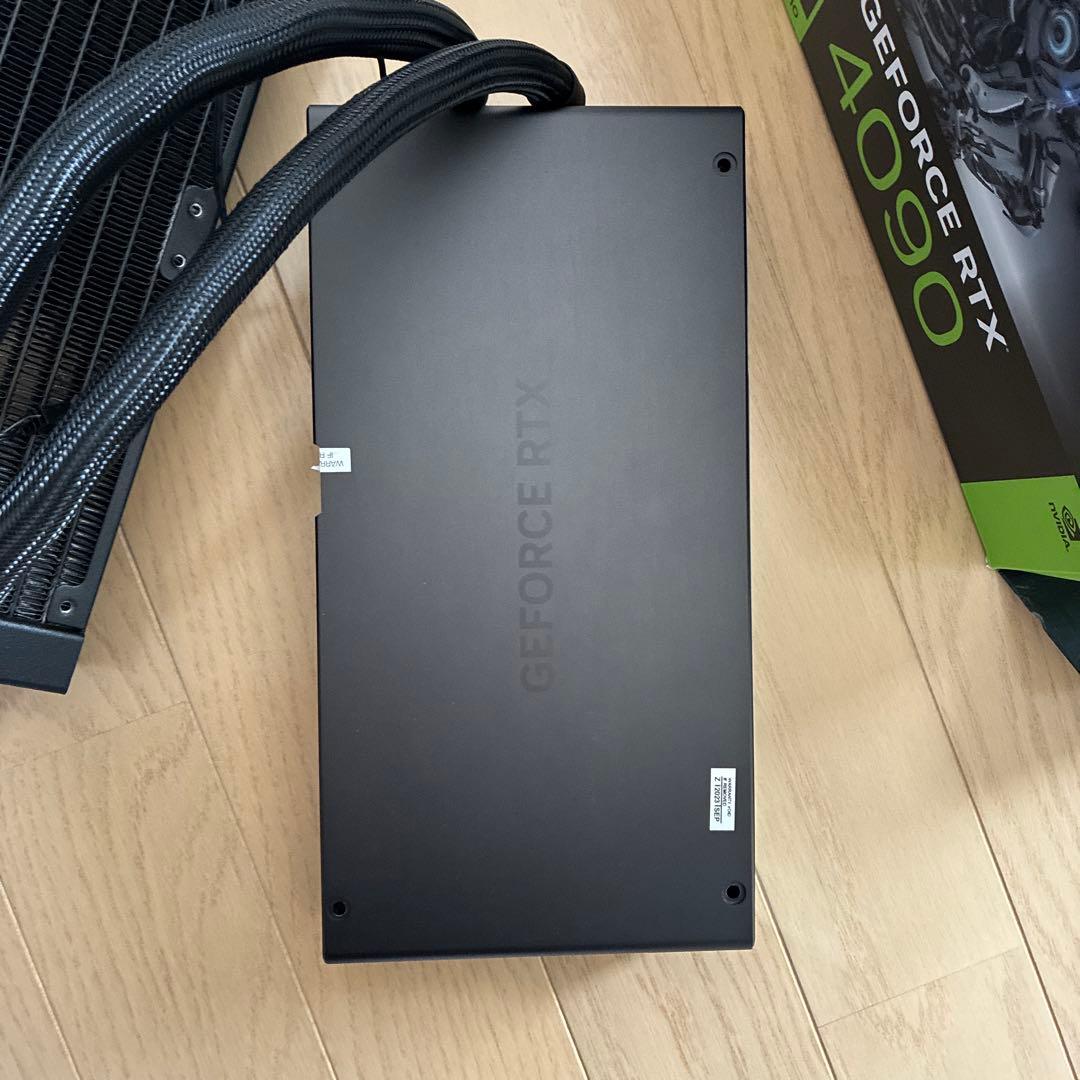 RTX 4090 ヒートシンク　バックプレート　LED