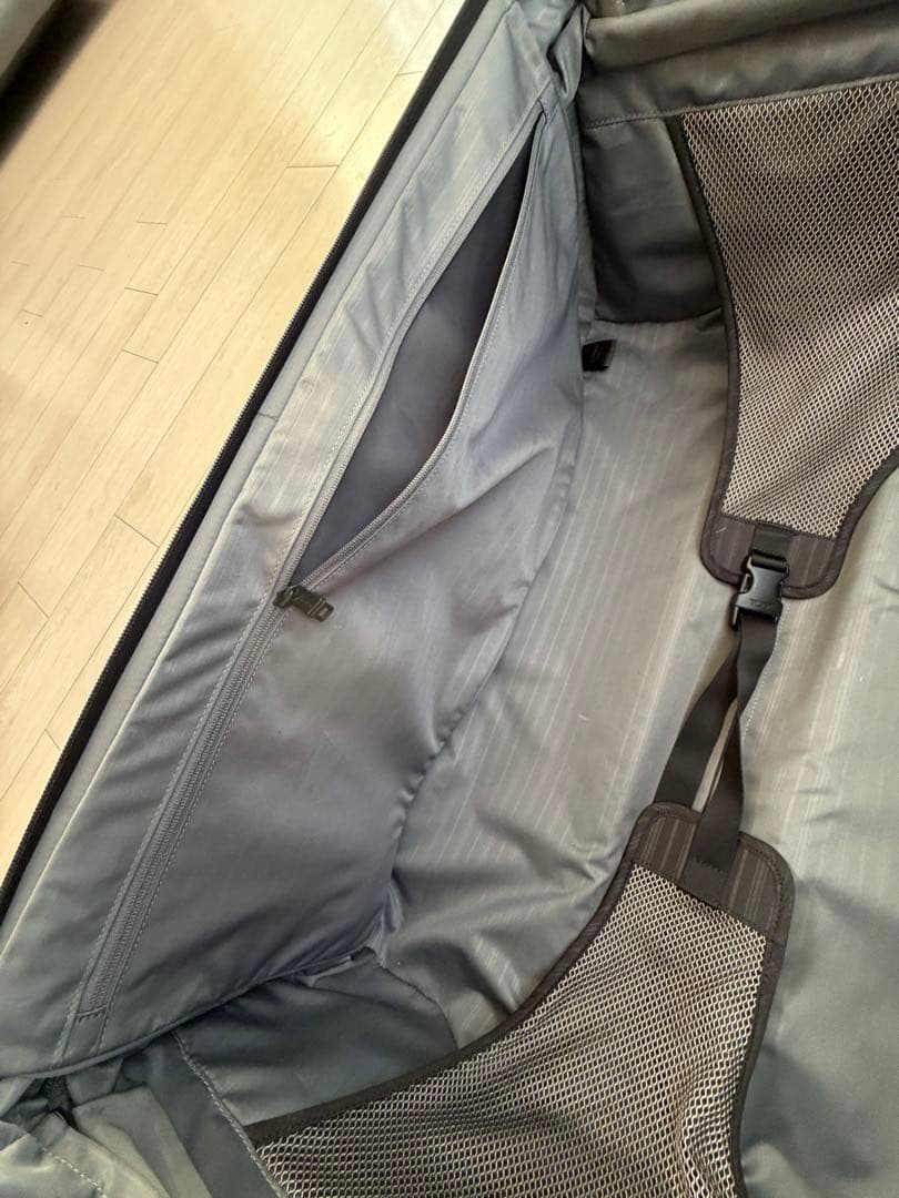 TUMI トゥミ 2輪 ガーメントバッグ 大型 スーツケース 黒