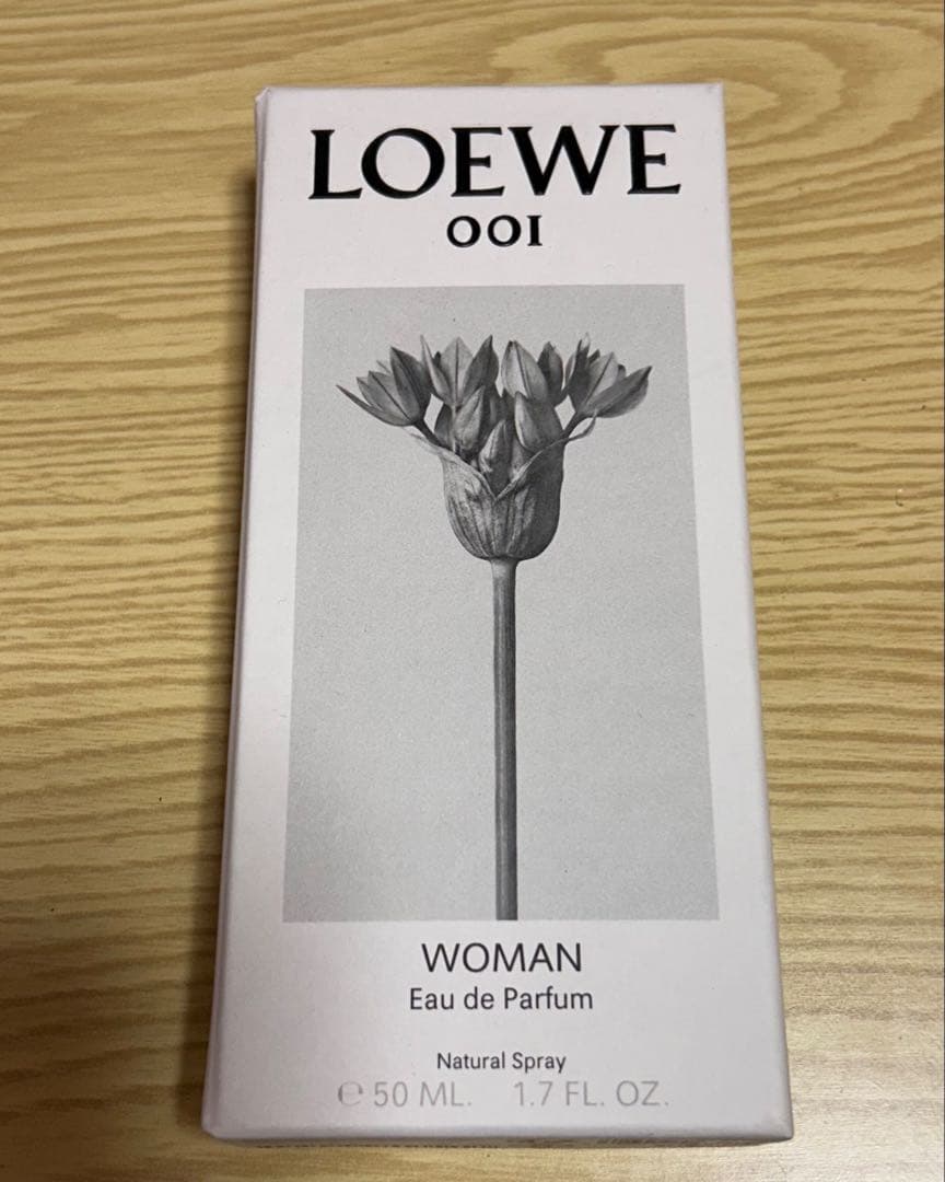 LOEWE 香水　001 WOMAN 50ML