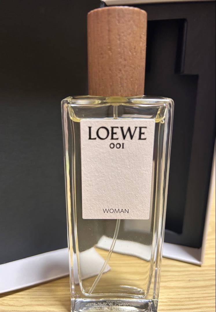 LOEWE 香水　001 WOMAN 50ML