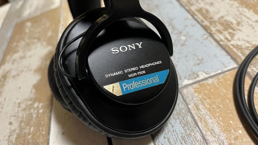 SONY MDR-7506 Professional Thailand製