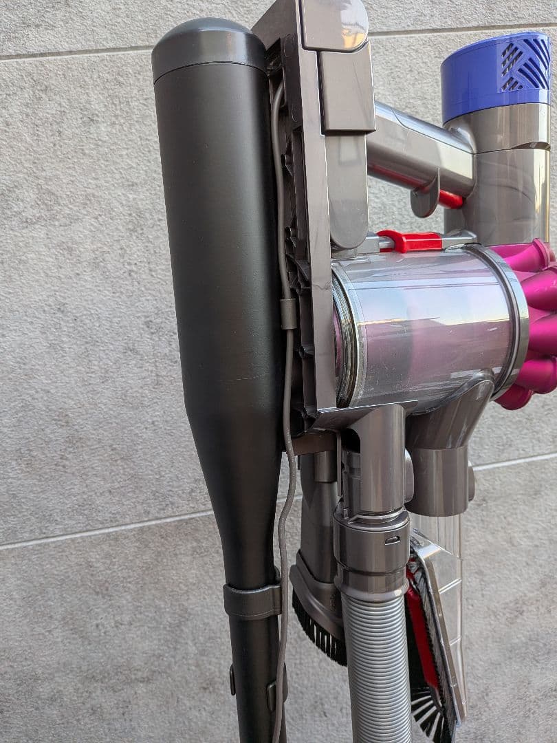 未使用多数 ダイソン 掃除機 Dyson V6 本体 スタンド セット
