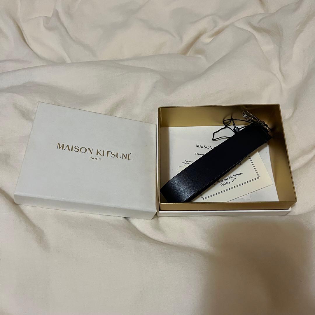 maison kitsune ストラップ