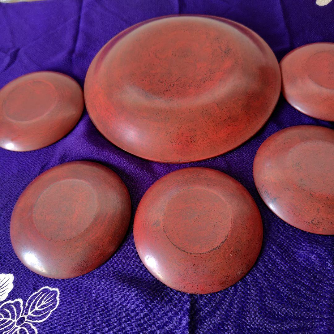 鎌倉彫？菓子器盛皿1枚と小皿５枚　 獅子と手毬図　光山　箸と菓子きり付き