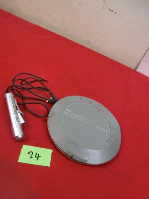 24：SONY　D-NE730　ソニー　CDウォークマン　ジャンク