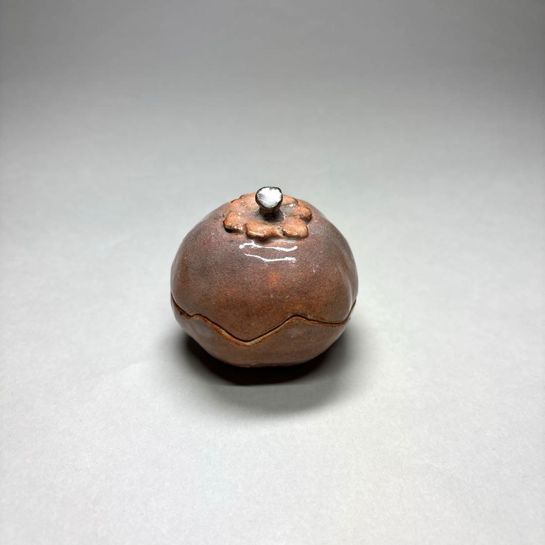 松浦無元　萩焼　木守香合