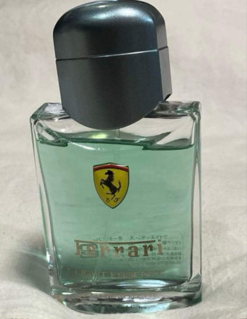 スクーデリア フェラーリ ライトエッセンス オードトワレ 75mL