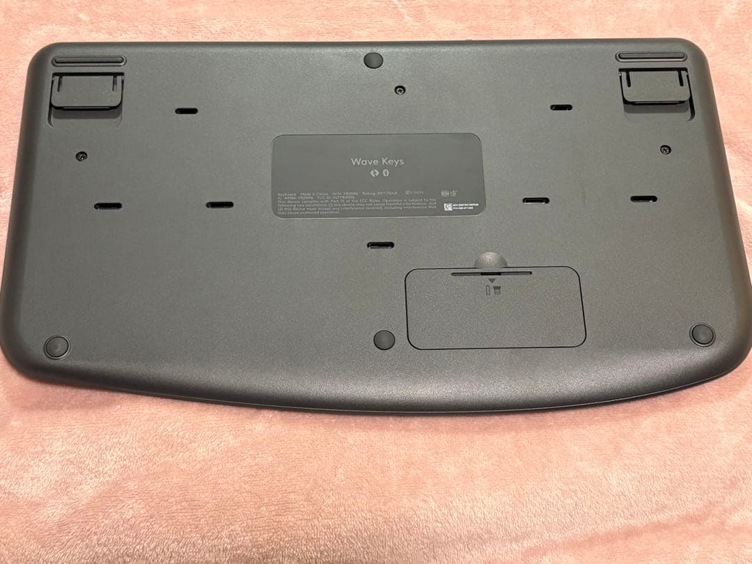 Logitech Wave Keys ワイヤレスキーボード　US配列