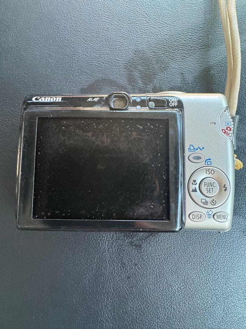 ジャンク品Canon IXY 800 PC1176 キャノン デジカメ　本体のみ