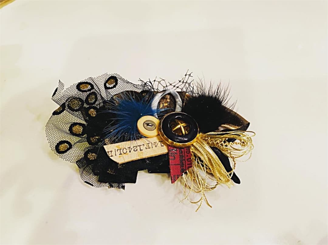 秋のバレッタ ヘアクリップ