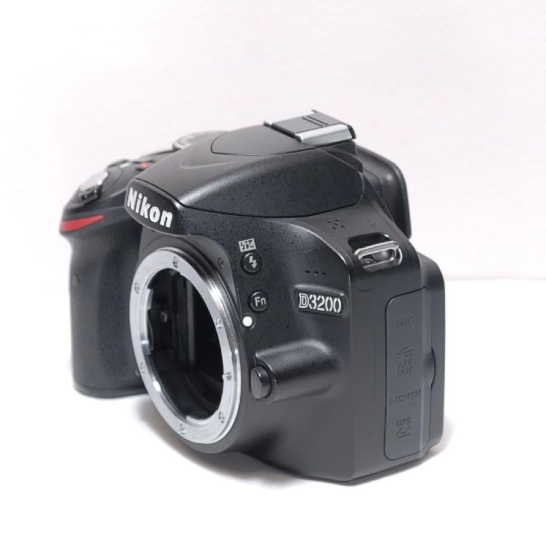 美品✨届いたらすぐに使えます✨Nikon D3200✨シングルレンズ✨簡単操作